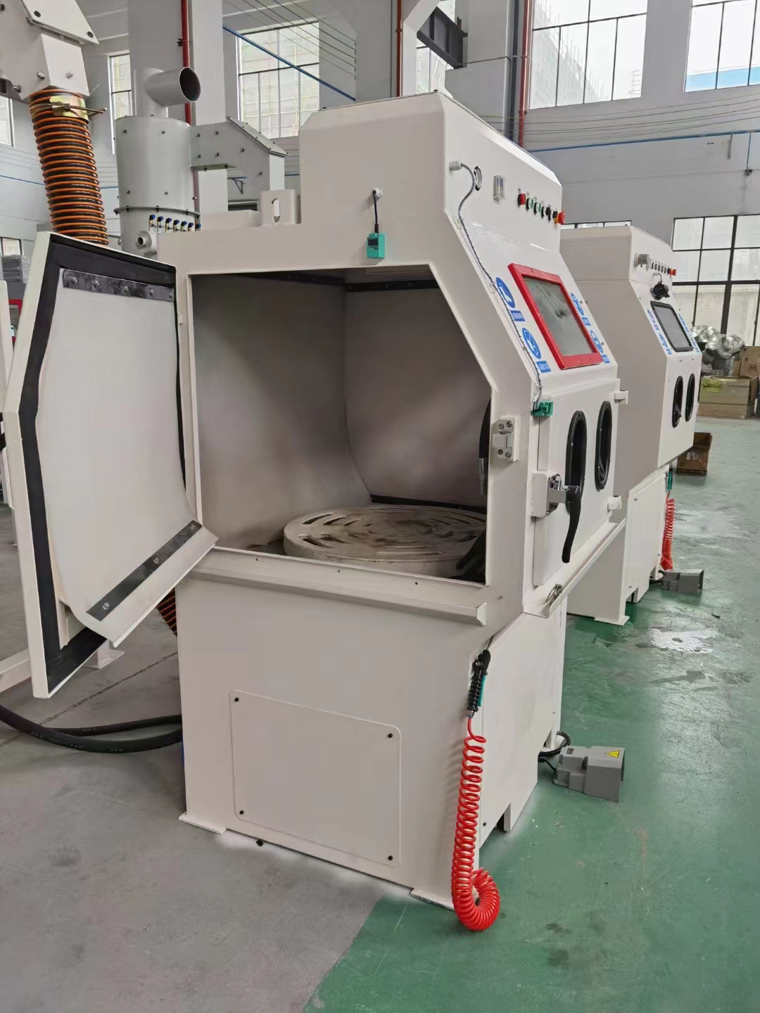 江津移动式抛丸机的工作原理?